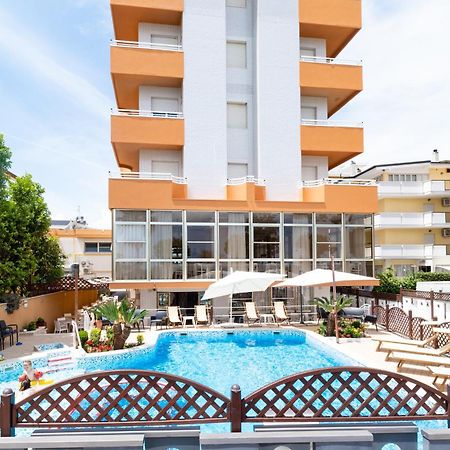Hotel Baltic Alba Adriatica Exterior photo