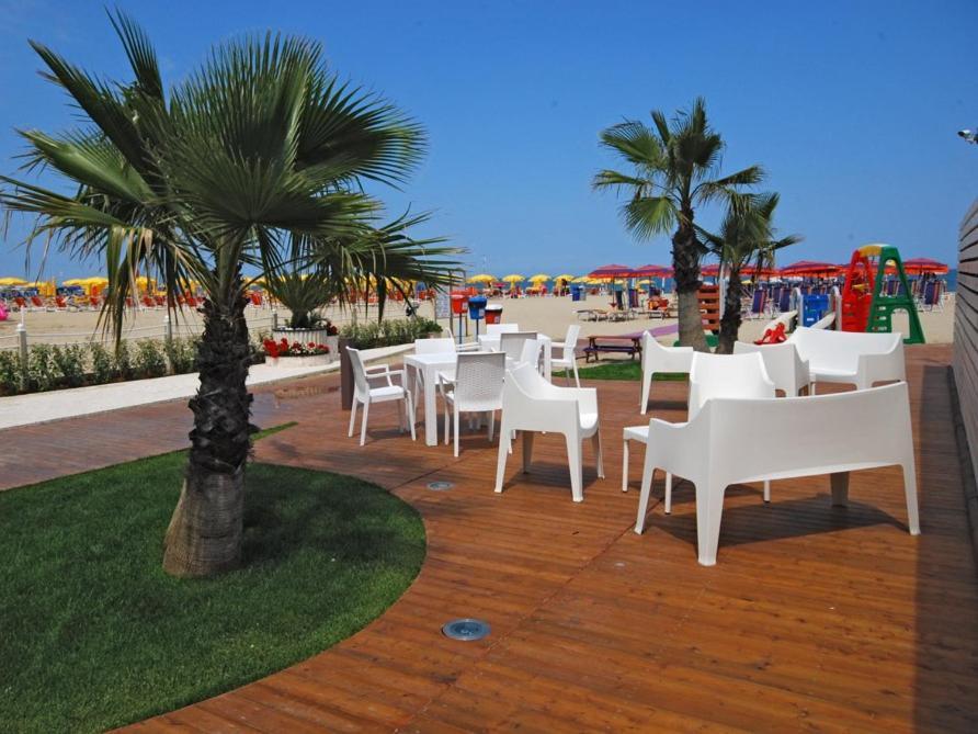 Hotel Baltic Alba Adriatica Exterior photo