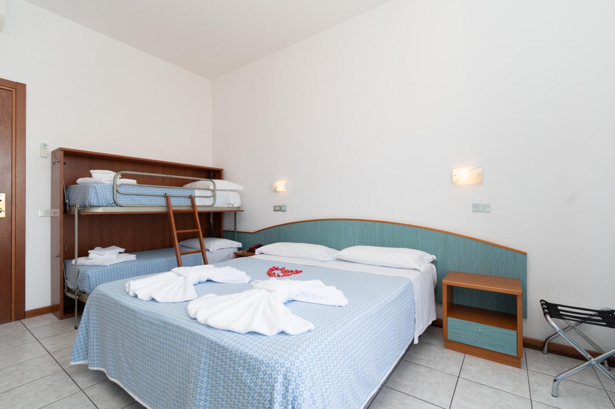 Hotel Baltic Alba Adriatica Exterior photo